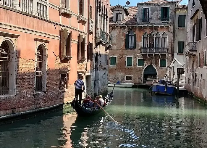Rigoletto San Marco Square